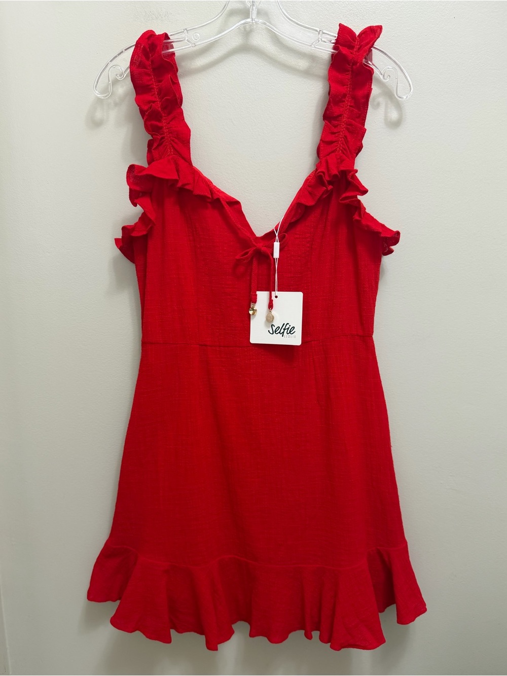 Selfie Leslie Ruffle Mini Dress Strapless Red Size M NWT NEW - Picture 2 of 11
